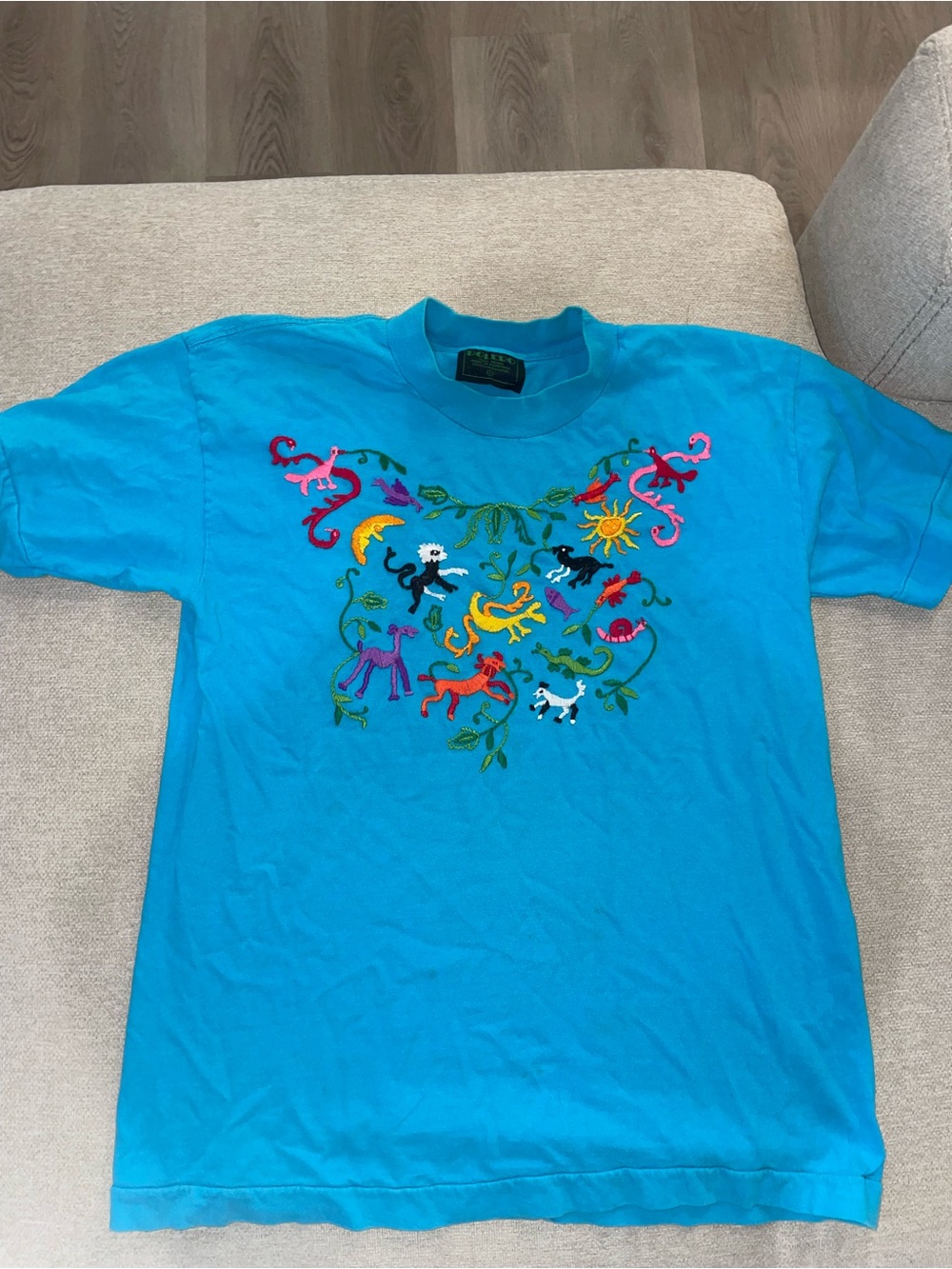 Bolero Vintage Bright Blue Embroidered Animal Tee